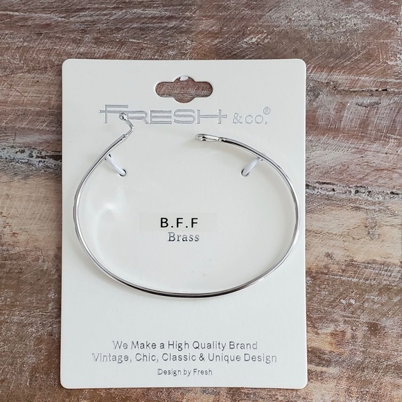 Silver B.F.F stamped bracelet - Picture 3 of 7